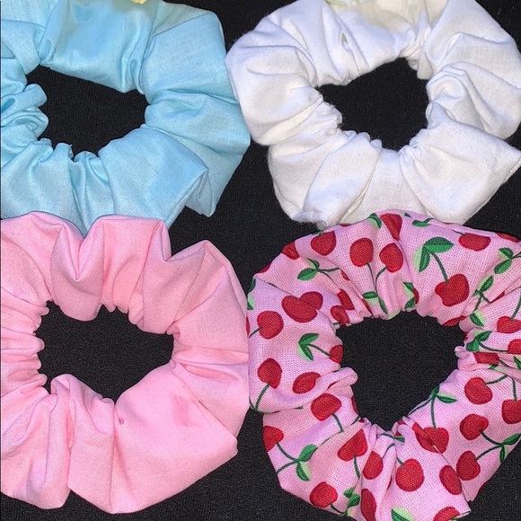 Spring Scrunchie Set - Picture 3 of 3